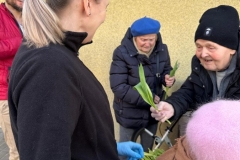 Wręczenie tulipanów z okazji Dnia Kobiet na „Kalinie”